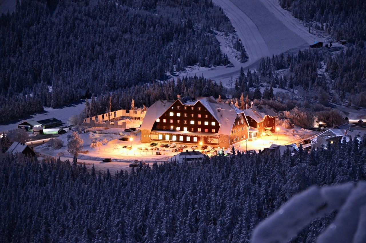 Hotel Cervenohorske Sedlo Loučná nad Desnou Eksteriør bilde